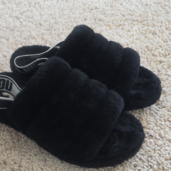 UGG Womens Black Fluff Yeah Slippers Sz 10 - Picture 6 of 7